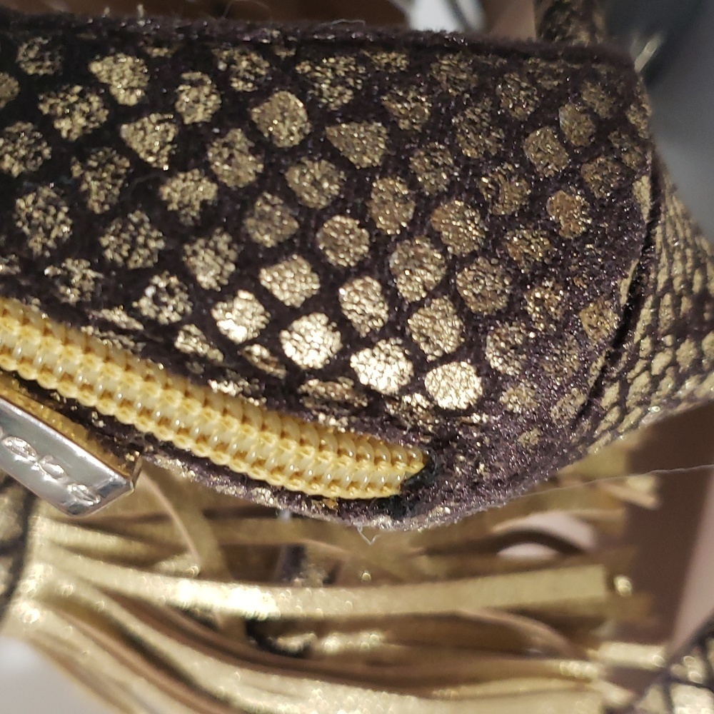 Bebe black and Gold Heels size 6 - Picture 10 of 10